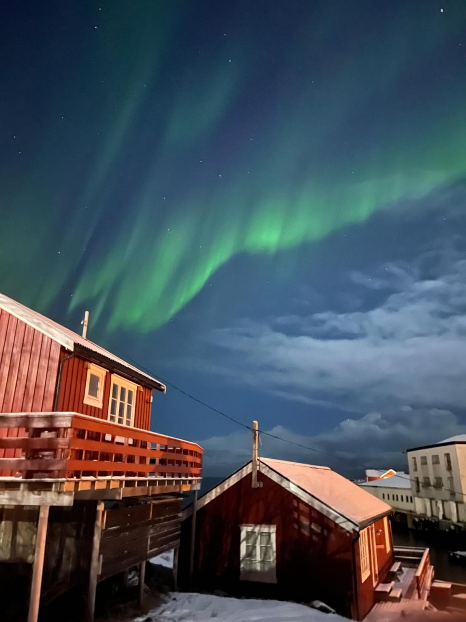 A, The Far End Of Lofoten, Top Apartment. Sørvågen Kültér fotó
