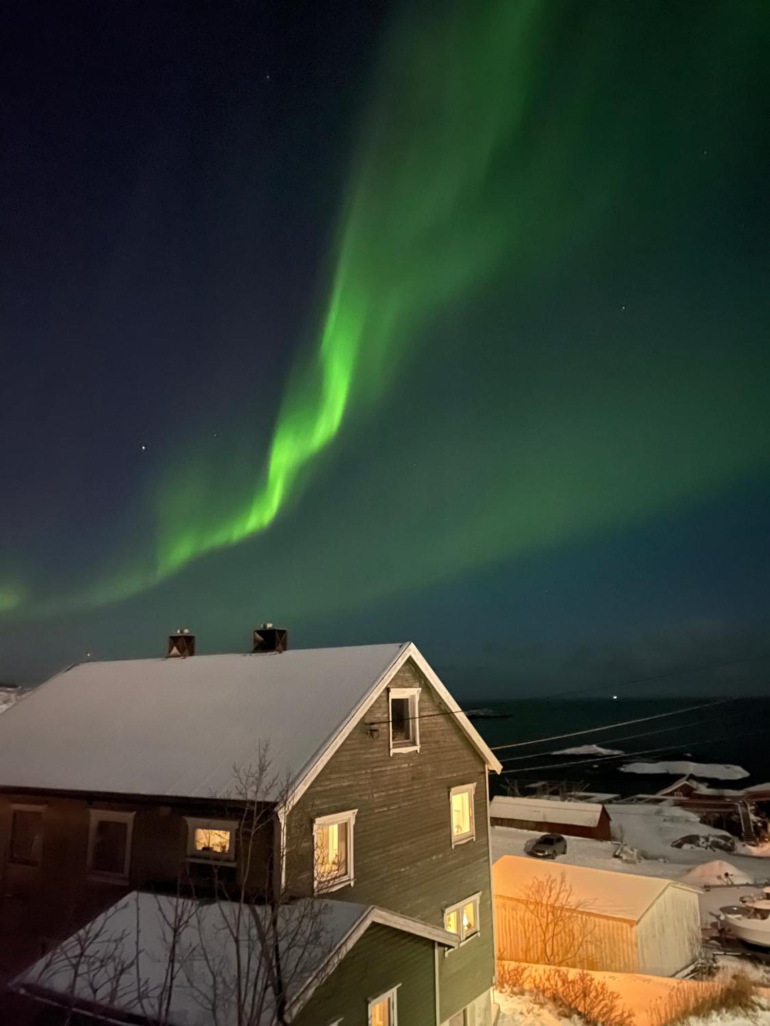 A, The Far End Of Lofoten, Top Apartment. Sørvågen Kültér fotó